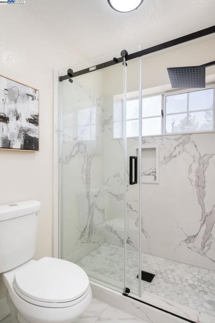 44930 Lynx Dr, Fremont CA: https://media.crmls.org/mediaz/7d5c5c69-dc6c-43f2-bc5b-42964ecdcf88.jpg
