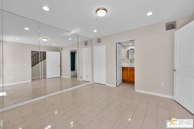 213 Villorrio Drive, Palm Springs, CA 92262