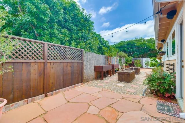 3541 Pomeroy St, San Diego CA: https://media.crmls.org/mediaz/7d5e5d3a-bf6a-4c6c-9285-184de13ee184.jpg