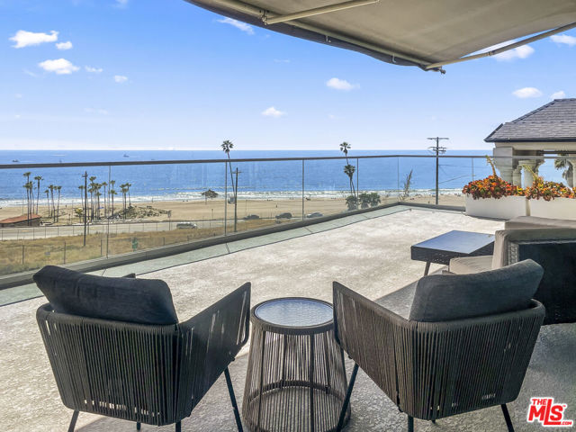 145 Napoleon Street, Playa del Rey CA: https://media.crmls.org/mediaz/7d5e7c91-8cb5-44ae-8a21-7e506bce2e9c.jpg