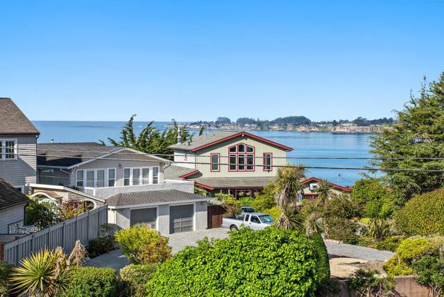 734 Seacliff Drive, Aptos CA: https://media.crmls.org/mediaz/7d5e89c7-1e4c-4bdc-b7d7-bddbf2d94a8f.jpg
