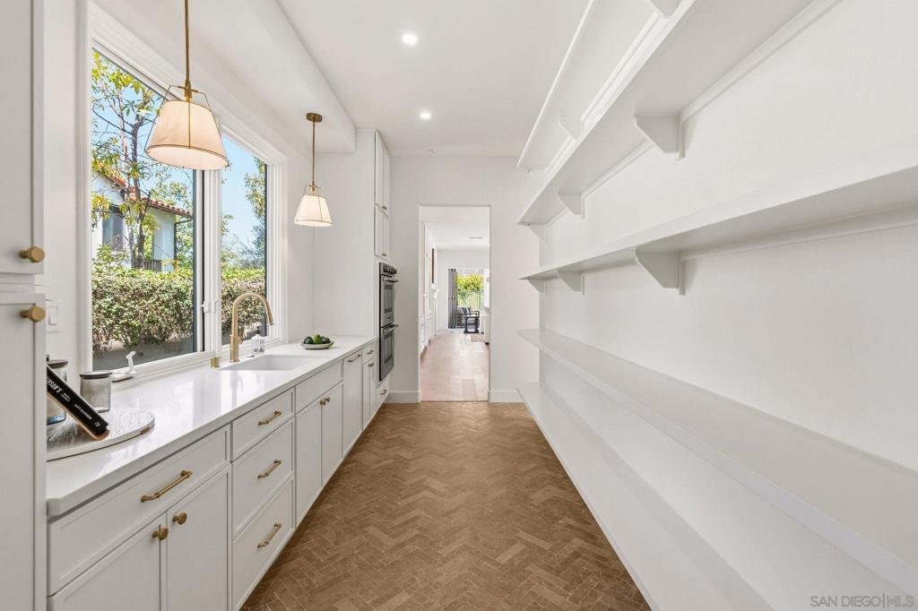 8164 Pale Moon - photo 17