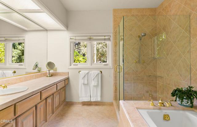 Detail Gallery Image 22 of 48 For 12101 Macdonald Dr, Ojai,  CA 93023 - 4 Beds | 4/1 Baths