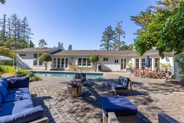 401 Hillsborough Boulevard, Hillsborough CA: https://media.crmls.org/mediaz/7d609be8-2e66-420d-bb64-fcbfddd09017.jpg