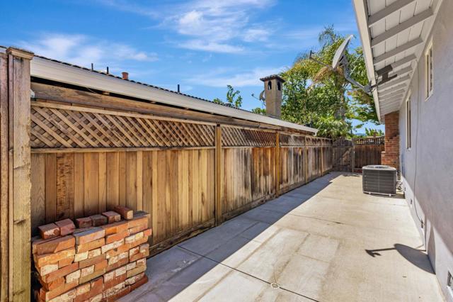 4848 Anna Drive, San Jose CA: https://media.crmls.org/mediaz/7d6191c7-ffb0-463e-bd27-89dcd5a3f764.jpg