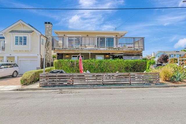 5080 Garnet Street, Capitola CA: https://media.crmls.org/mediaz/7d61b230-b1b4-4ec4-893c-addf36134c65.jpg
