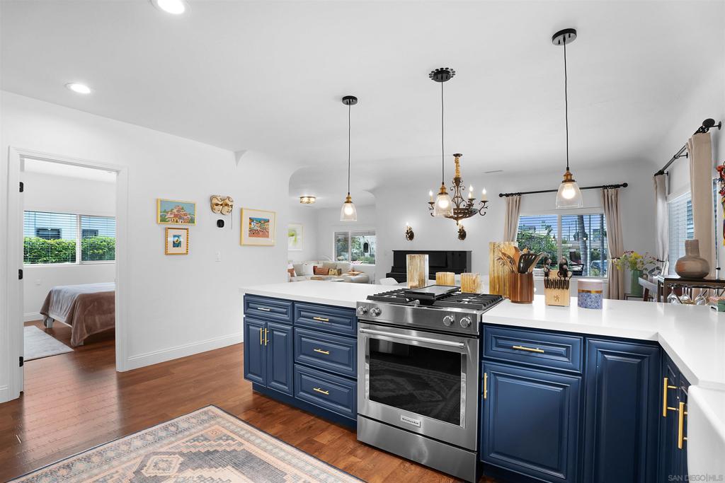 MLS #250035692SD img 15