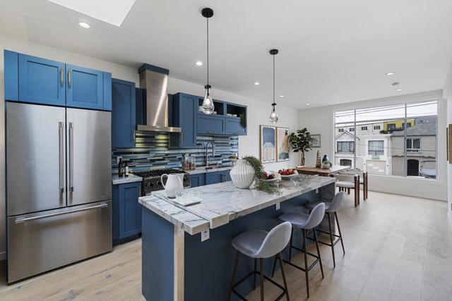 2239 43rd Avenue, San Francisco CA: https://media.crmls.org/mediaz/7d621943-cdd4-4d0f-b5ab-b7b125a095c4.jpg