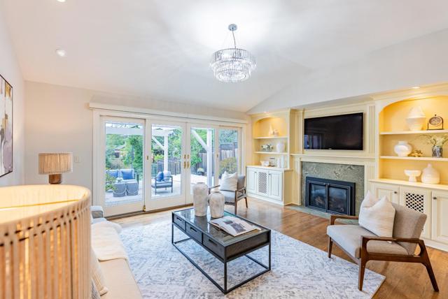10421 Phar Lap Drive, Cupertino CA: https://media.crmls.org/mediaz/7d622800-b071-40f4-b20c-723081c6e6e5.jpg