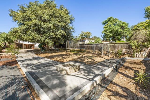 8545 Gardena Rd, Lakeside CA: https://media.crmls.org/mediaz/7d6311d2-591a-443a-9b03-fb266434e035.jpg