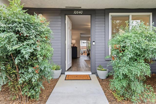 Detail Gallery Image 2 of 27 For 10640 King Phillip Ct, Santee,  CA 92071 - 4 Beds | 2 Baths