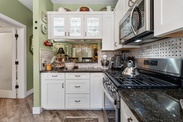 401 E Vista Chino, Palm Springs CA: https://media.crmls.org/mediaz/7d63712d-1ab8-4254-8b84-4adbc97c4718.jpg