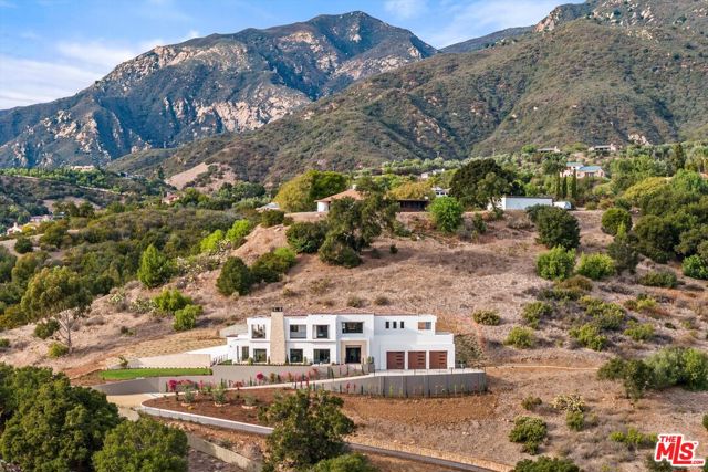 2082 Las Canoas Road, Santa Barbara CA: https://media.crmls.org/mediaz/7d6469e6-f4cb-4acb-9bea-57c57944cc90.jpg