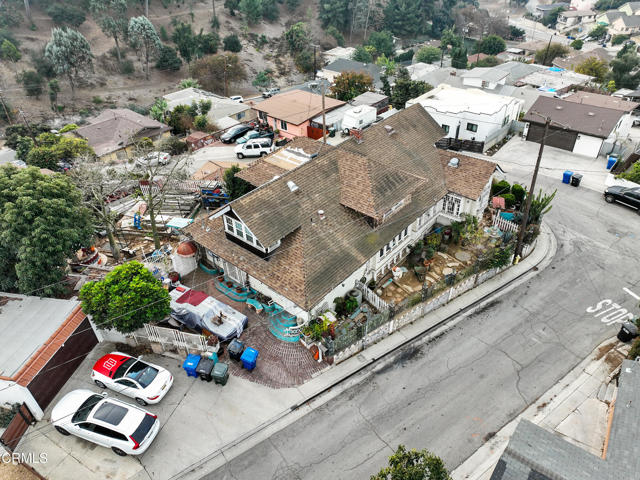 1324 Volney Drive, Los Angeles CA: https://media.crmls.org/mediaz/7d64913c-7d27-4db7-b50e-915d512a12cc.jpg