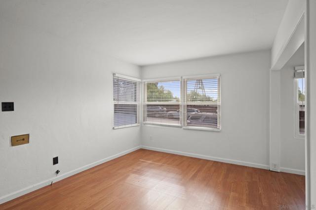2634 38 Juan St, San Diego CA: https://media.crmls.org/mediaz/7d649f8a-1bb6-40da-a35b-10a8f1b93ec8.jpg