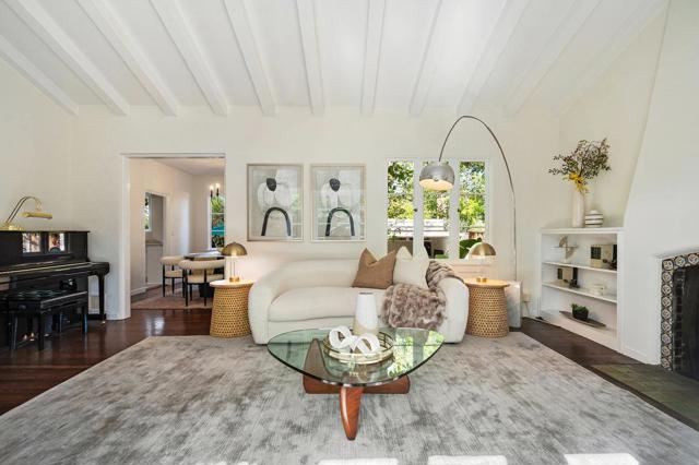 618 Occidental Avenue, San Mateo CA: https://media.crmls.org/mediaz/7d6558c6-53f0-45ce-b031-2ea6fe67e045.jpg