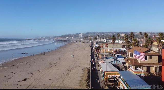 4135 Fanuel St, Pacific Beach (San Diego) CA: https://media.crmls.org/mediaz/7d670265-5aeb-4eeb-9bd2-f94e97135e03.jpg