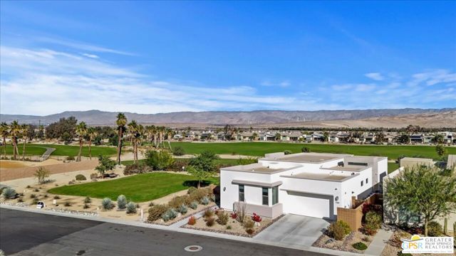 1280 Celadon Street, Palm Springs CA: https://media.crmls.org/mediaz/7d679311-9cb1-4e13-a4c1-0ae93421bdd1.jpg