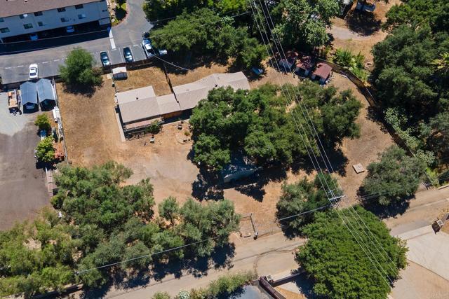 1453 OLIVEWOOD LN, Alpine CA: https://media.crmls.org/mediaz/7d685804-7cdb-4dc0-9d32-92712bca7002.jpg