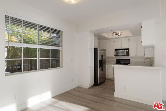 1225 Armacost Avenue, Los Angeles CA: https://media.crmls.org/mediaz/7d6917e3-6121-47a6-a341-d0256af25462.jpg