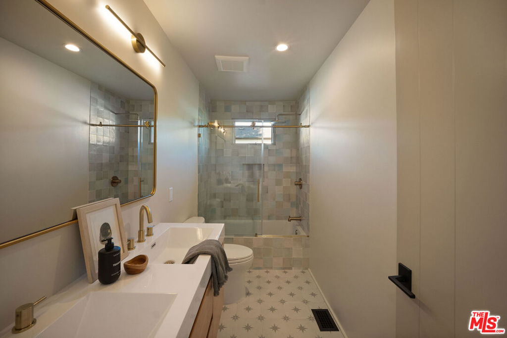 MLS #25590941 image #35