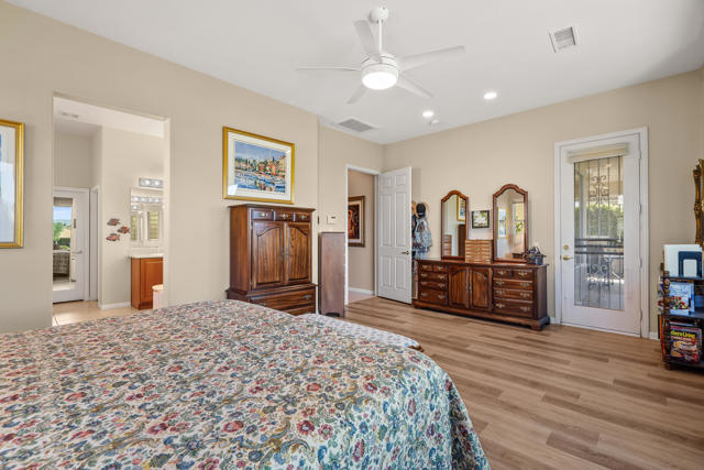 80610 Prestwick Place, Indio CA: https://media.crmls.org/mediaz/7d6b4b4e-a566-4997-9c32-591e107a8ccb.jpg