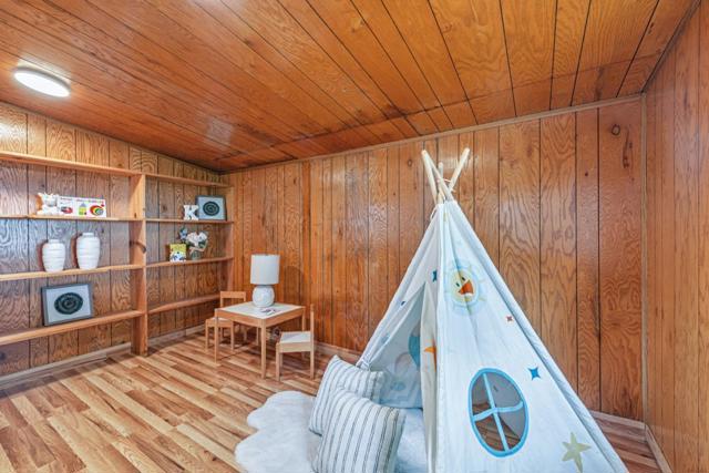 642 Lomita Avenue, Millbrae CA: https://media.crmls.org/mediaz/7d6bae52-401a-4f9a-9dd4-b63b9345e0d6.jpg