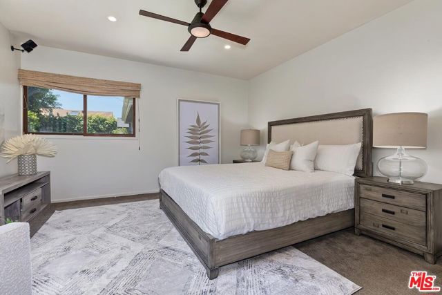 3201 Maplewood Avenue, Los Angeles CA: https://media.crmls.org/mediaz/7d6bedc5-8b1a-4dea-b4a5-ef0702a3712b.jpg