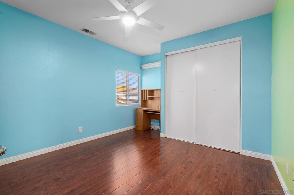 MLS #250042587SD image #11