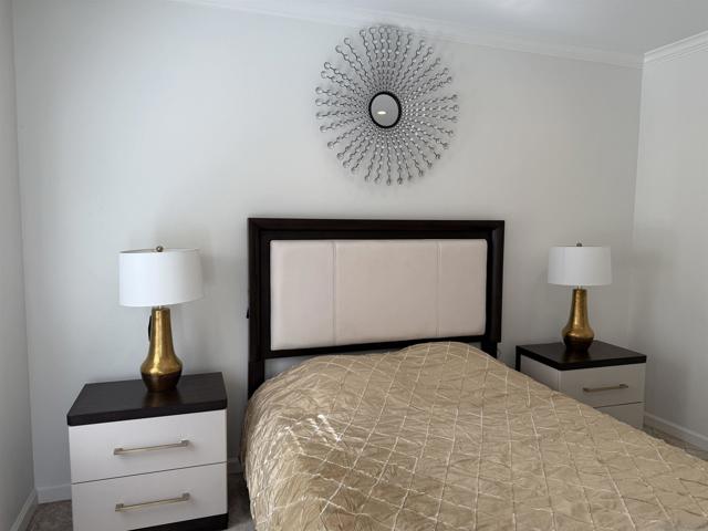 620 State St, San Diego CA: https://media.crmls.org/mediaz/7d6e687e-fa4b-4a74-a0ed-1e7fbbcdfced.jpg