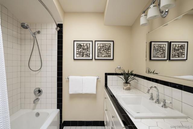 2810 Ivy Street, San Diego CA: https://media.crmls.org/mediaz/7d6e9db7-04e5-4cde-b68b-3fc4df6a0a41.jpg