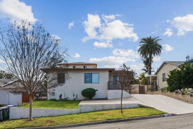 Detail Gallery Image 4 of 30 For 1387 Weers St., El Cajon,  CA 92020 - 3 Beds | 2 Baths