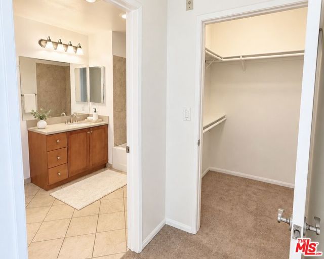 13941 Sherman Way, 208 photo 12