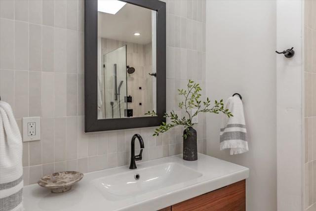 17951 Mountain Charlie Road, Los Gatos CA: https://media.crmls.org/mediaz/7d6f8f31-db96-4b32-9982-410895f8f0ab.jpg