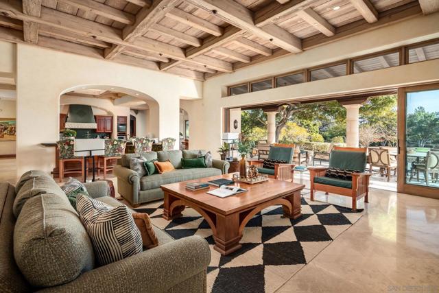17535 Los Morros, Rancho Santa Fe CA: https://media.crmls.org/mediaz/7d6f9e97-da71-4793-b716-bfb50c1217d7.jpg
