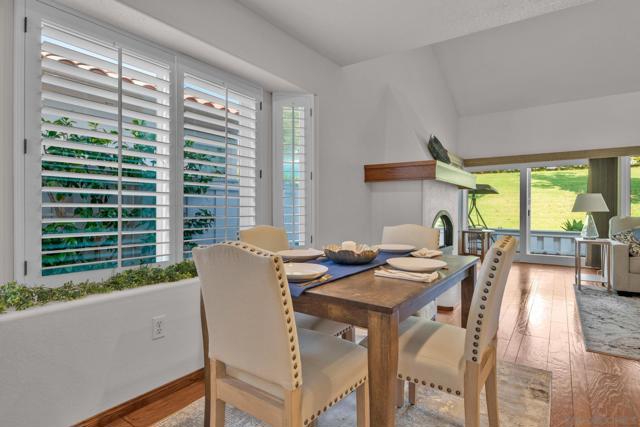 4676 Barcelona Way, Oceanside CA: https://media.crmls.org/mediaz/7d6fa172-fb18-464c-bb5b-b6c12b29d7a5.jpg