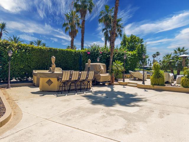 80394 Ave 48, Indio CA: https://media.crmls.org/mediaz/7d717465-dc76-4251-89fd-b9148252e61b.jpg