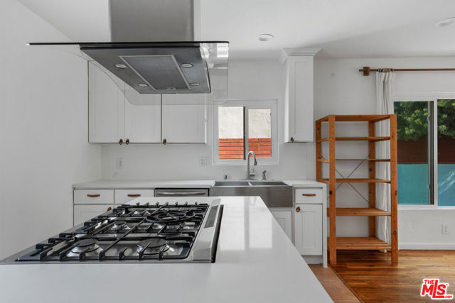 4031 Edenhurst Avenue, Los Angeles CA: https://media.crmls.org/mediaz/7d71f0d7-8c9b-4149-870a-3f9d3c665924.jpg