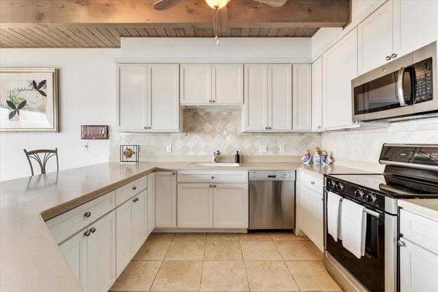 617 Beach Drive, Aptos CA: https://media.crmls.org/mediaz/7d729893-a9fc-4aa7-b247-5bea4e89bb02.jpg
