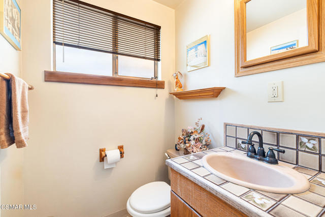 1748 Sutter Avenue, Simi Valley CA: https://media.crmls.org/mediaz/7d736474-6040-44e5-a20d-9e5d8025a5cc.jpg