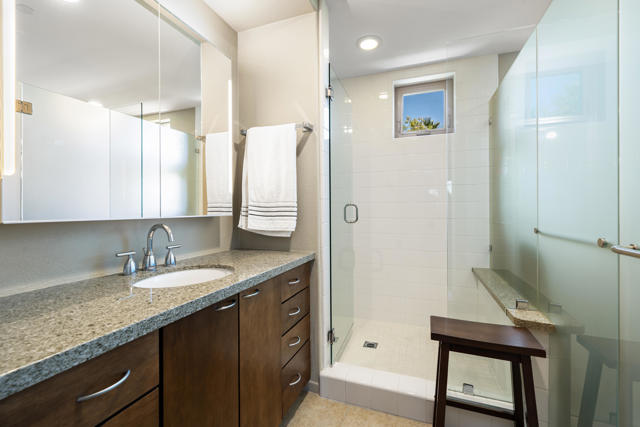 3000 Candlelight Lane, Palm Springs CA: https://media.crmls.org/mediaz/7d73dc1a-7905-4b72-99db-56854269e63d.jpg