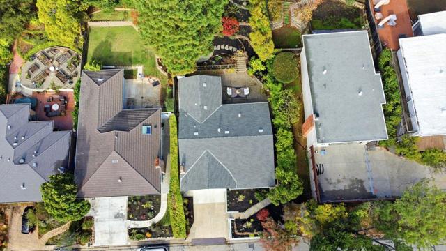 574 Wellington Drive, San Carlos CA: https://media.crmls.org/mediaz/7d745b0d-bb07-401c-a3cb-3c25237bce9f.jpg