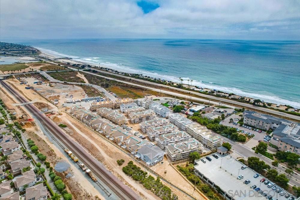 MLS #250033793SD img 18