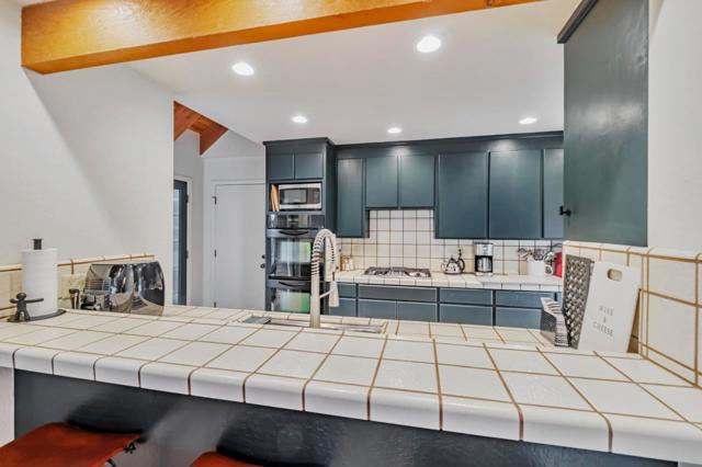 135 Seabreeze Place, Aptos CA: https://media.crmls.org/mediaz/7d7589fe-37ee-4761-a799-332f7c5cf52d.jpg