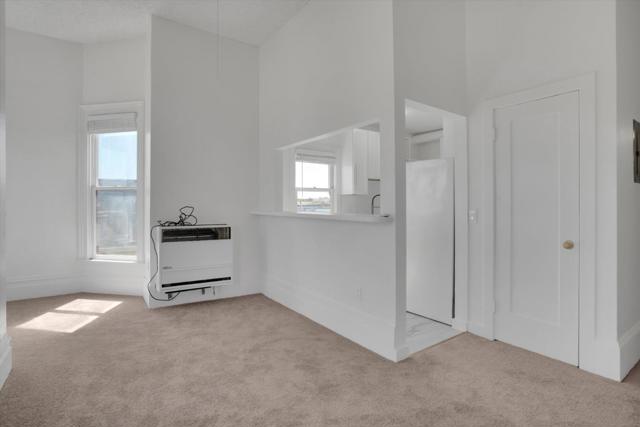 2310 Pacific Avenue, Alameda CA: https://media.crmls.org/mediaz/7d75e5a9-c914-4d0b-ad67-735cf5866fe1.jpg