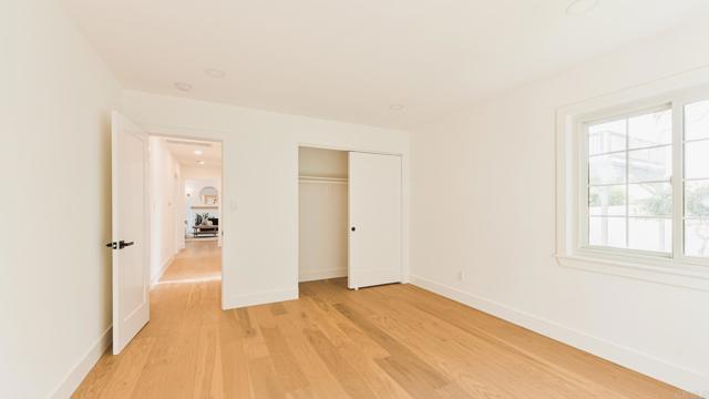 Detail Gallery Image 34 of 63 For 1045 Tarento Dr, San Diego,  CA 92107 - 4 Beds | 4 Baths