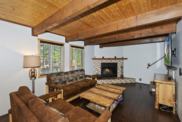 40138 Hillcrest Drive, Big Bear, CA 92315