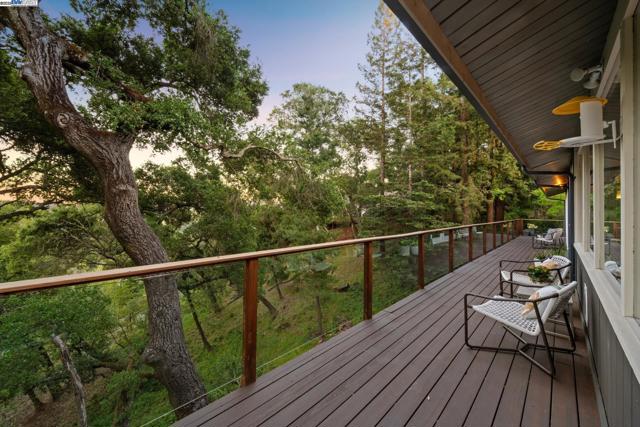 589 TAHOS ROAD, Orinda CA: https://media.crmls.org/mediaz/7d7965c9-42ee-4403-a34a-43e36c41ecda.jpg