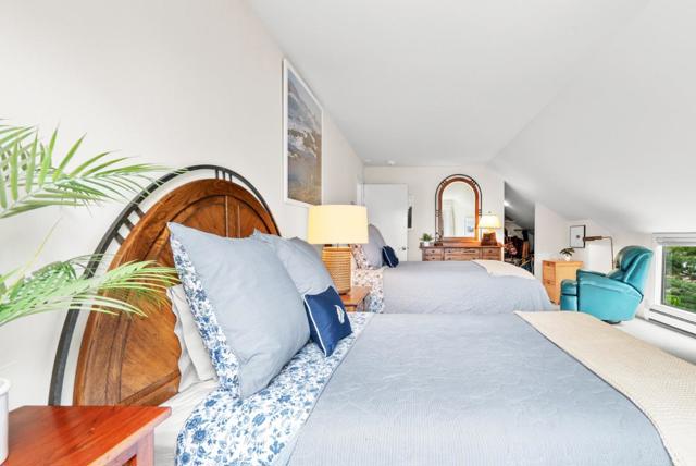 101 Shell Drive, Watsonville CA: https://media.crmls.org/mediaz/7d798180-3a5c-4b93-a421-bcbb541e2a21.jpg