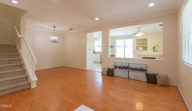 Detail Gallery Image 6 of 33 For 395 via Cantilena, Camarillo,  CA 93012 - 3 Beds | 2/1 Baths